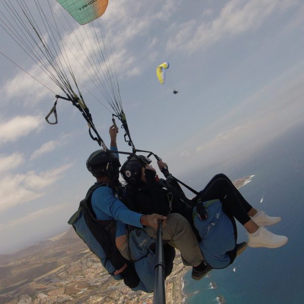 Complete introductory paragliding course in Tenerife - Image 3